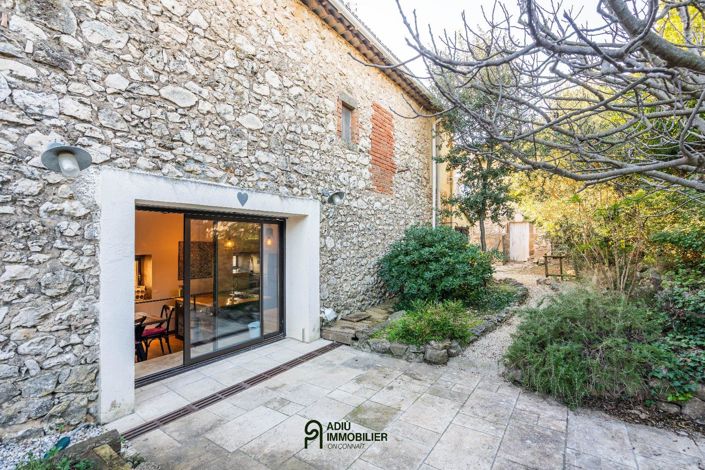 Image No.1-4 Bed House for sale