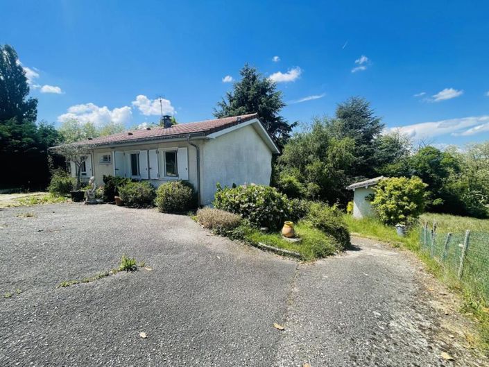 Image No.1-3 Bed House for sale