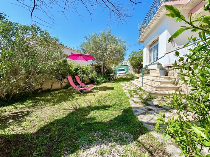 Image No.31-3 Bed Property for sale