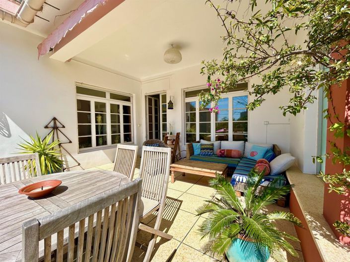 Image No.6-3 Bed Property for sale