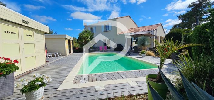 Image No.1-5 Bed House for sale