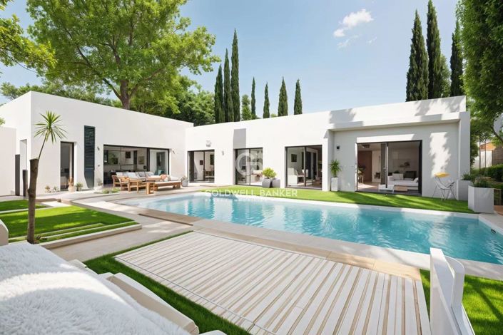 Image No.1-4 Bed House for sale