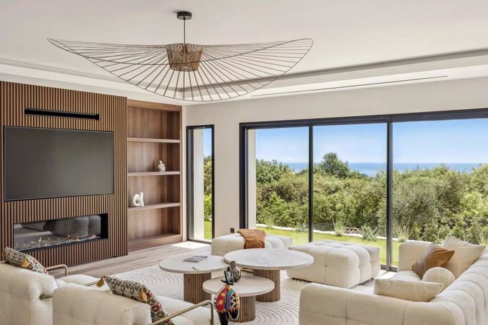 Image No.7-5 Bed House for sale