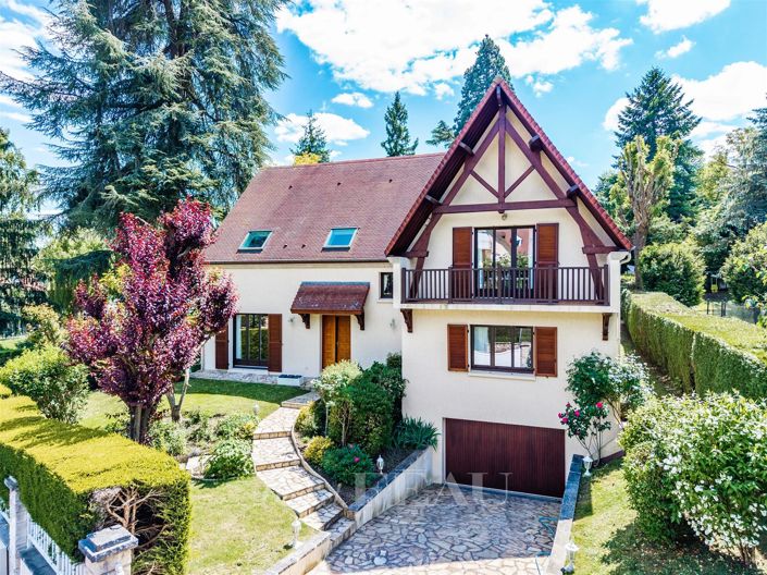 Image No.1-5 Bed House for sale