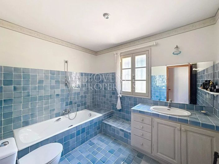 Image No.14-3 Bed House for sale