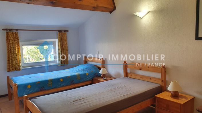 Image No.11-3 Bed House for sale