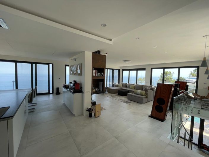 Image No.6-House for sale