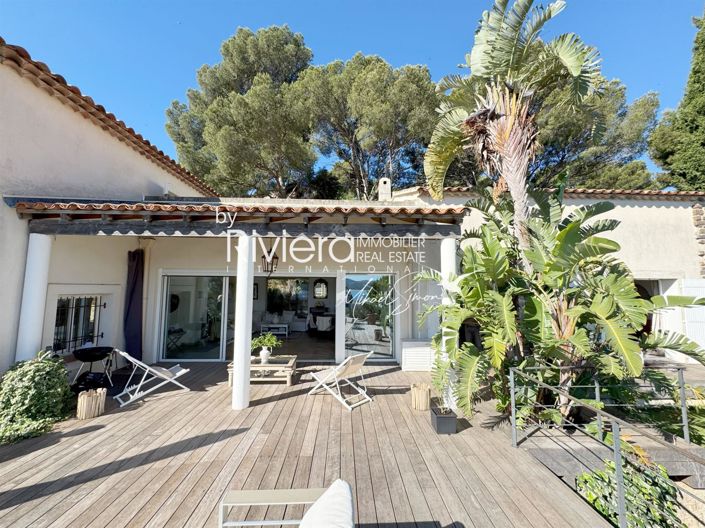 Image No.3-Maison de 5 chambres à vendre à Cavalaire-sur-Mer