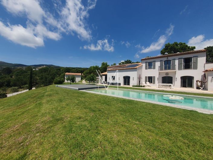 Image No.4-6 Bed House for sale