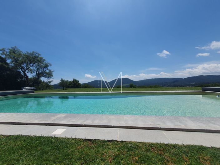 Image No.5-6 Bed House for sale