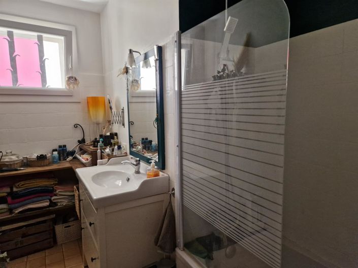 Image No.10-3 Bed House for sale