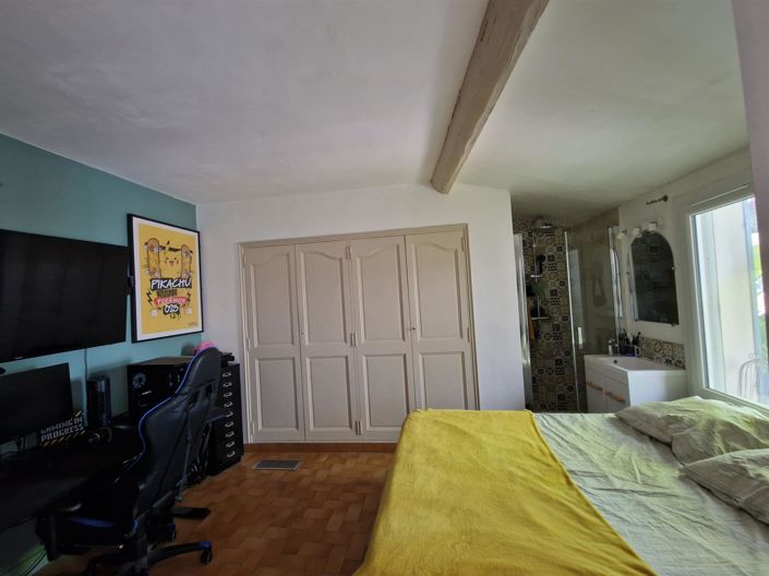 Image No.8-3 Bed House for sale