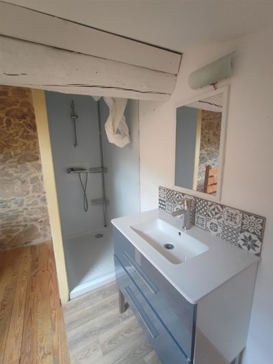 Image No.8-1 Bed House for sale