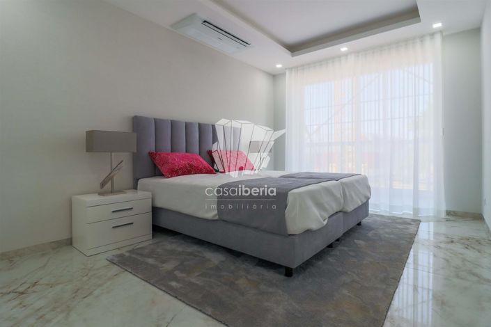 Image No.43-3 Bed Apartment for sale