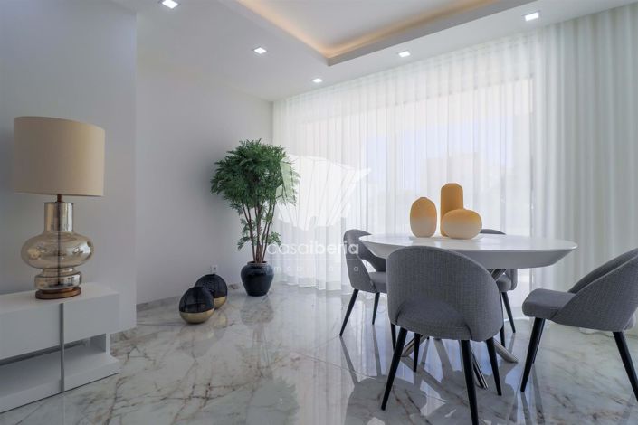 Image No.7-3 Bed Apartment for sale