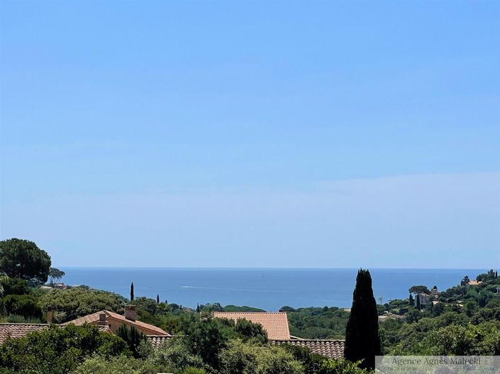 Image No.2-Maison de 7 chambres à vendre à Cavalaire-sur-Mer