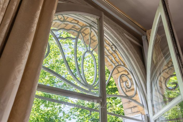 Image No.13-6 Bed House for sale