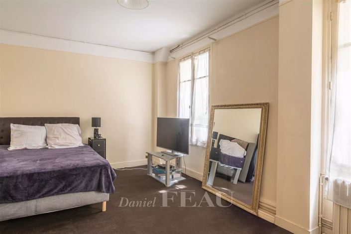 Image No.22-6 Bed House for sale