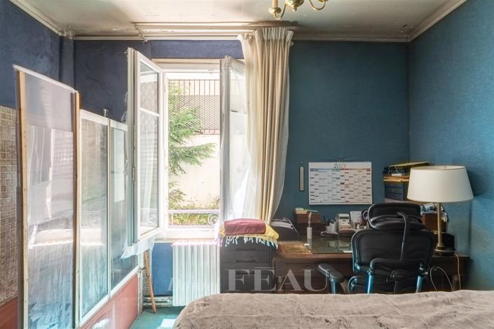 Image No.23-6 Bed House for sale