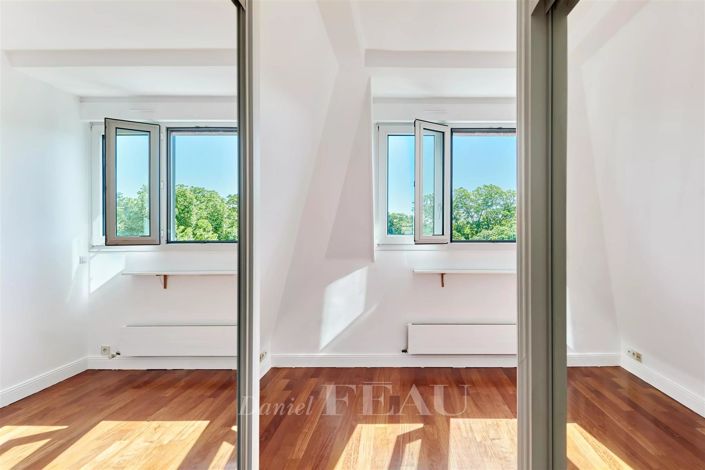 Image No.19-4 Bed Apartment for sale