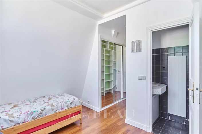 Image No.23-4 Bed Apartment for sale