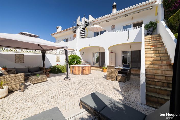 Image No.1-3 Bed House for sale