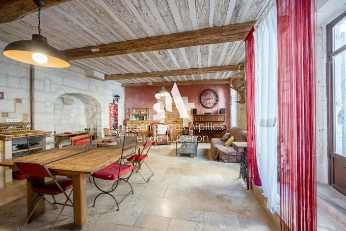 Image No.19-2 Bed House for sale