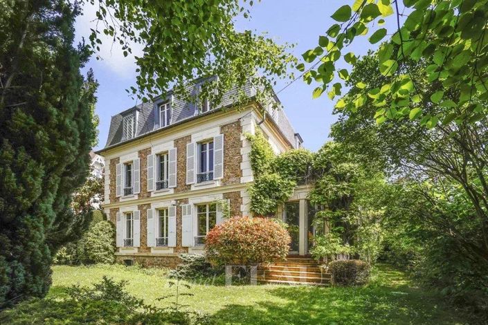 Image No.1-7 Bed House for sale