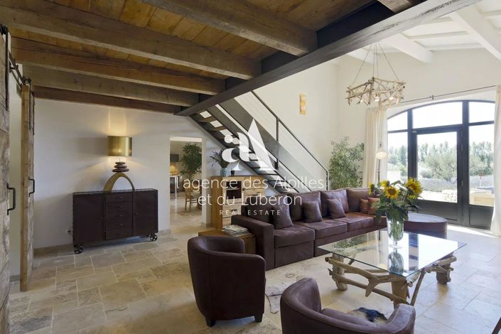 Image No.10-5 Bed House for sale