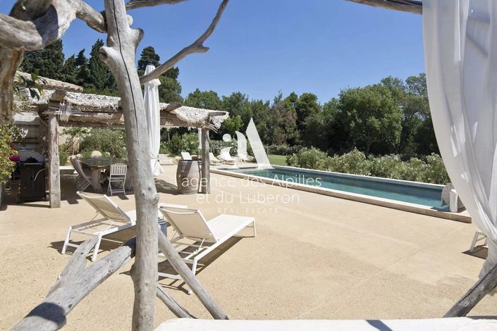 Image No.20-5 Bed House for sale