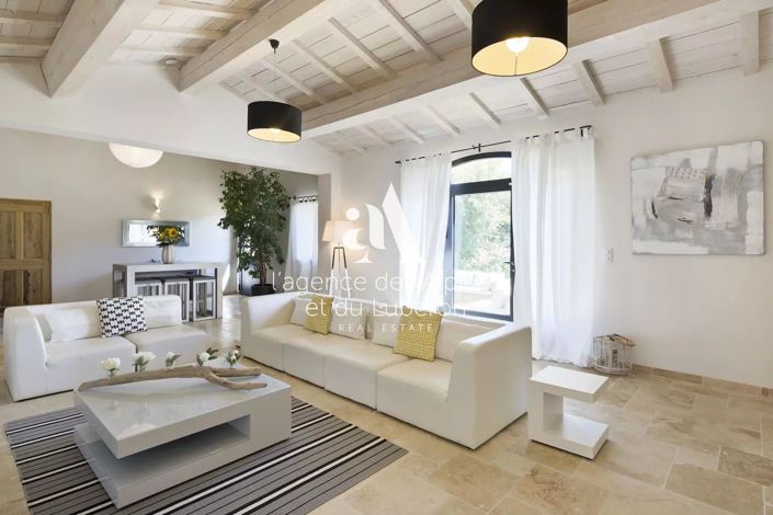 Image No.3-5 Bed House for sale