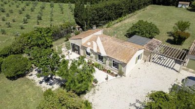Maison de 2 chambres à vendre à Fontvieille