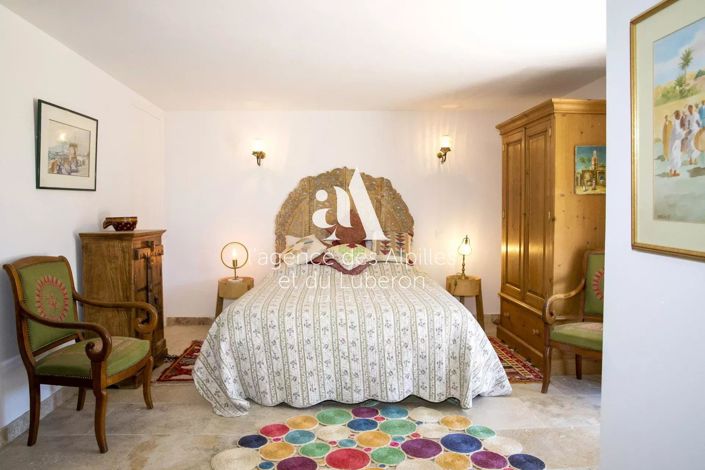 Image No.11-2 Bed House for sale