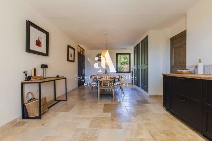 Image No.11-5 Bed House for sale