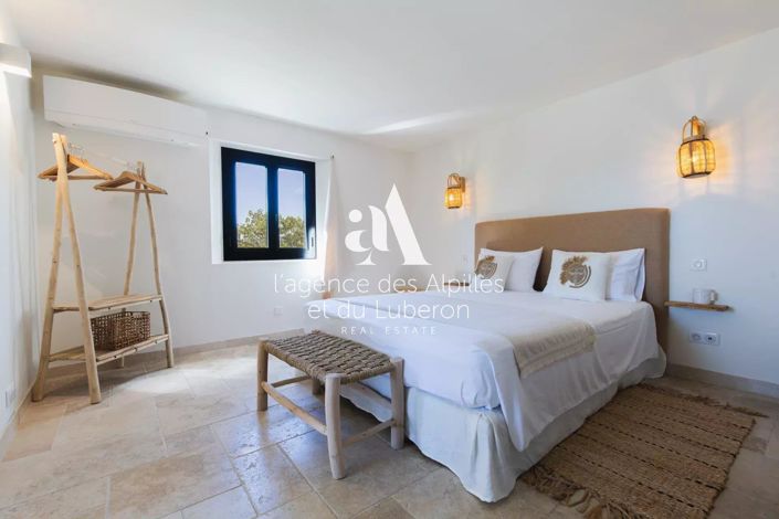 Image No.16-5 Bed House for sale