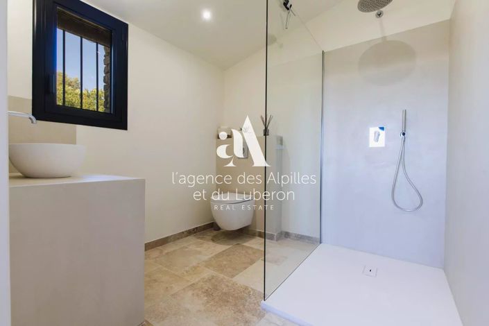 Image No.19-5 Bed House for sale