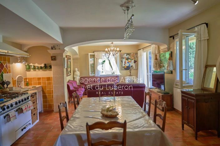 Image No.11-7 Bed House for sale