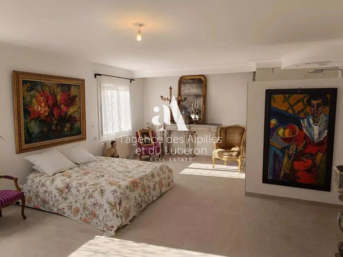 Image No.20-7 Bed House for sale