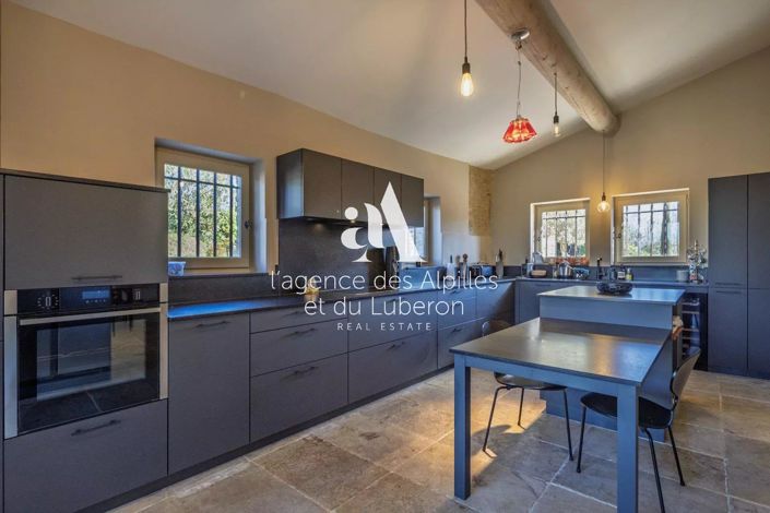 Image No.14-5 Bed House for sale