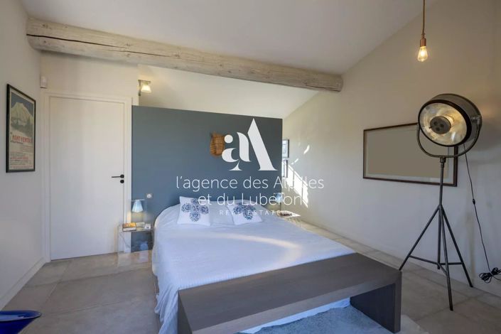 Image No.22-5 Bed House for sale