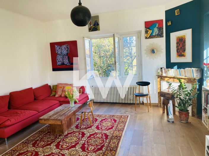Image No.1-4 Bed House for sale