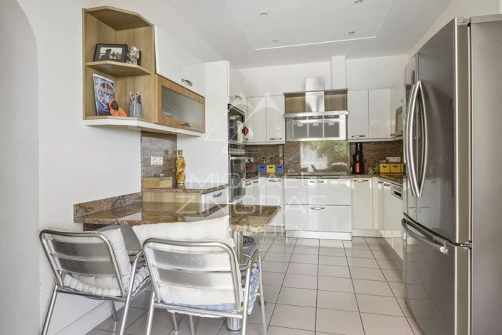 Image No.9-Maison de 4 chambres à vendre à Mandelieu-la-Napoule