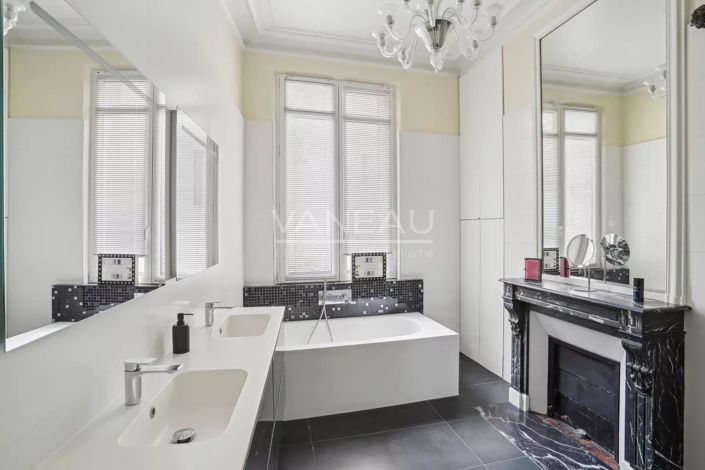 Image No.17-4 Bed Apartment for sale