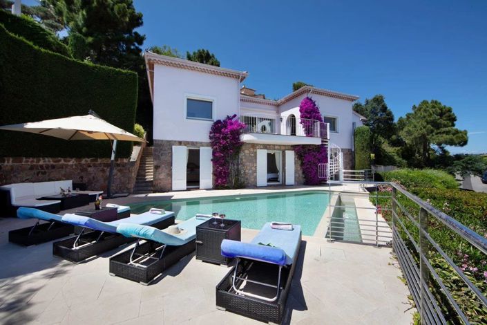 Image No.1-4 Bed House for sale