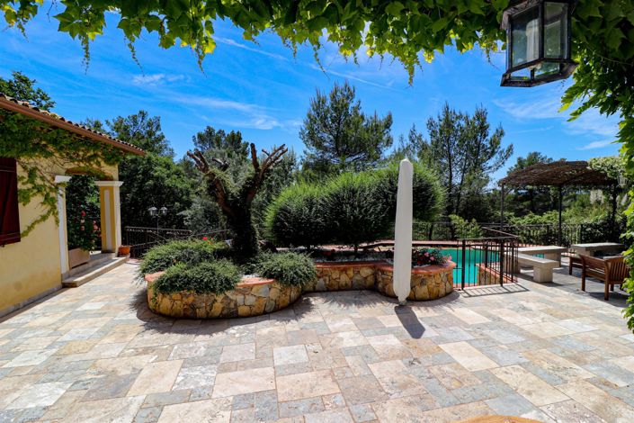 Image No.12-4 Bed House for sale