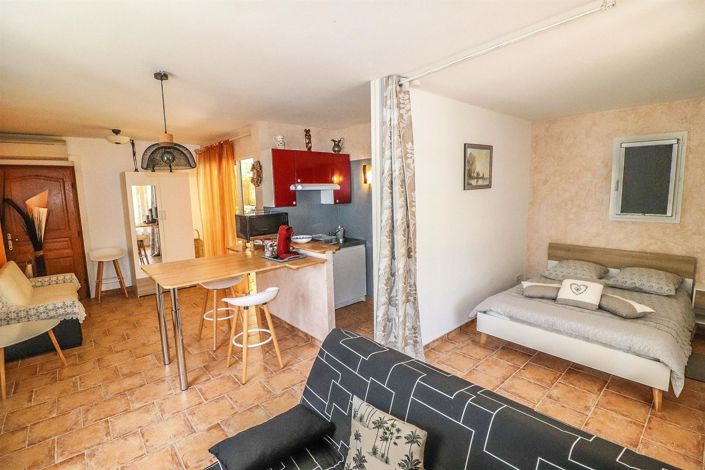 Image No.34-4 Bed House for sale