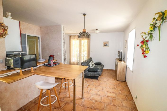 Image No.37-4 Bed House for sale