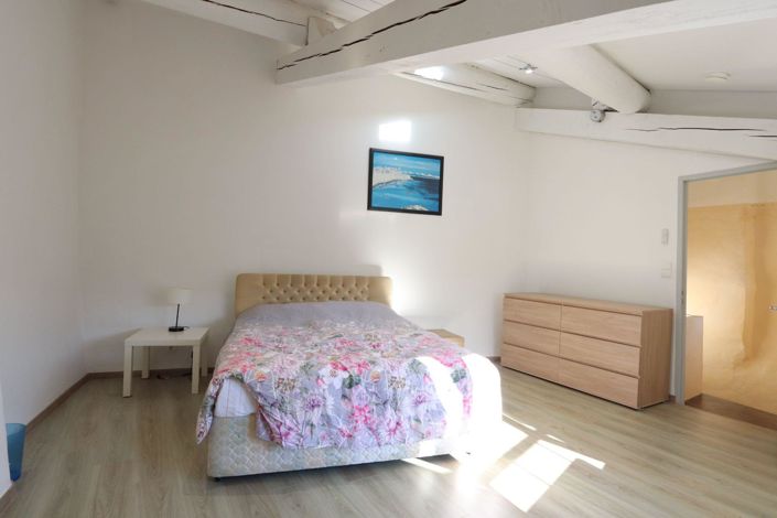 Image No.1-3 Bed House for sale