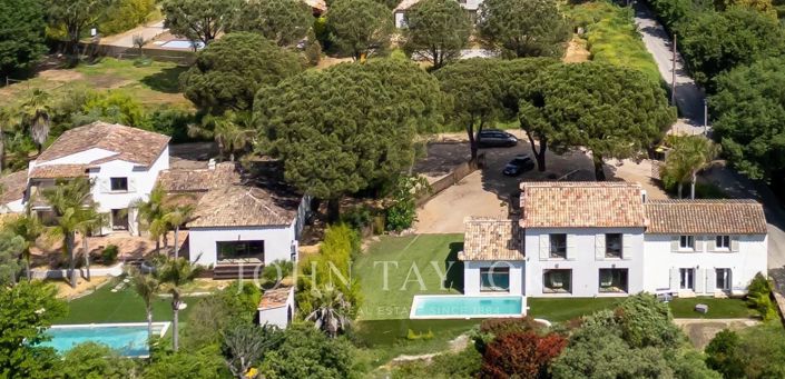 Image No.1-Maison de 10 chambres à vendre à Grimaud