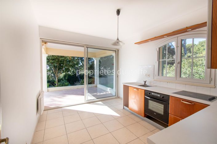 Image No.11-4 Bed House for sale